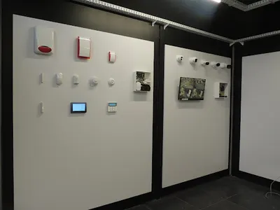 Wirekom - alarmy, kamery, monitoring - montaż, serwis